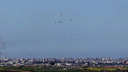 إسقاط مساعدات إنسانية على شمال غزة