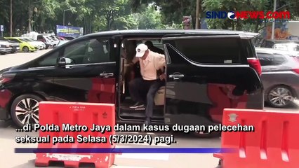 Télécharger la video: Jalani Pemeriksaan, Rektor Nonaktif Universitas Pancasila Bawa Bukti Tambahan