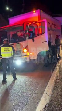 #Preliminar Cuando ingresaba a la Zona Metropolitana, el chofer de un camión de carga fue despojado a mano armada de su celular sobre la autopista Guadalajara-Zapotlanejo, a la altura de Tonalá #GuardiaNocturna