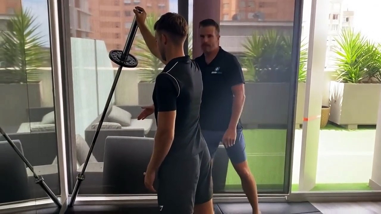 Landmine Press - The Safest Open Chain Shoulder Strengthening Exercise _ Tim Keeley _ Physio REHAB