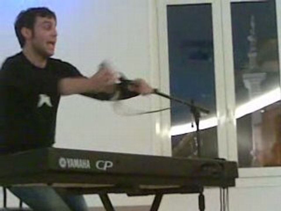 Thierry de cara  - Elle chante: concert privé RTL2 Pernod