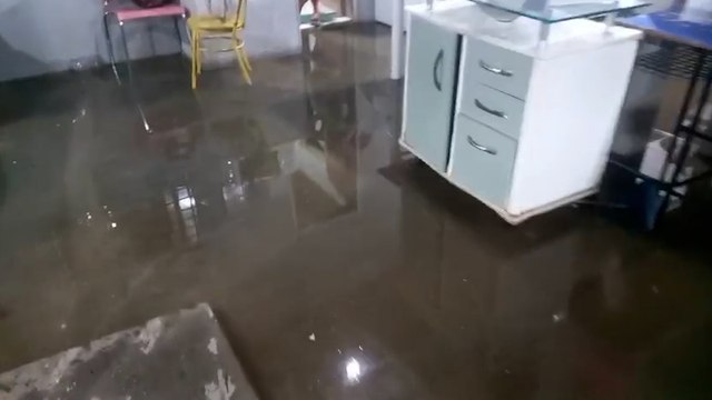 Moradores de São José dos Pinhais sofrem com alagamentos