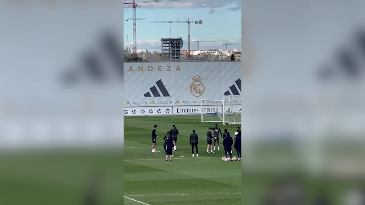 Bellingham y Rüdiger bromean en el entrenamiento; Courtois sigue progresando