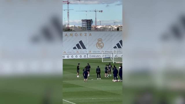 Bellingham y Rüdiger bromean en el entrenamiento; Courtois sigue progresando