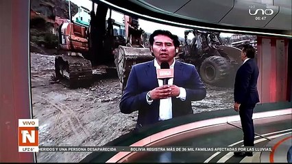 Maquinaria tras desborde de río