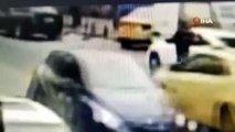 Kadıköy'de taksiciye gasp: Yolunu kesip şah damarından bıçakladılar