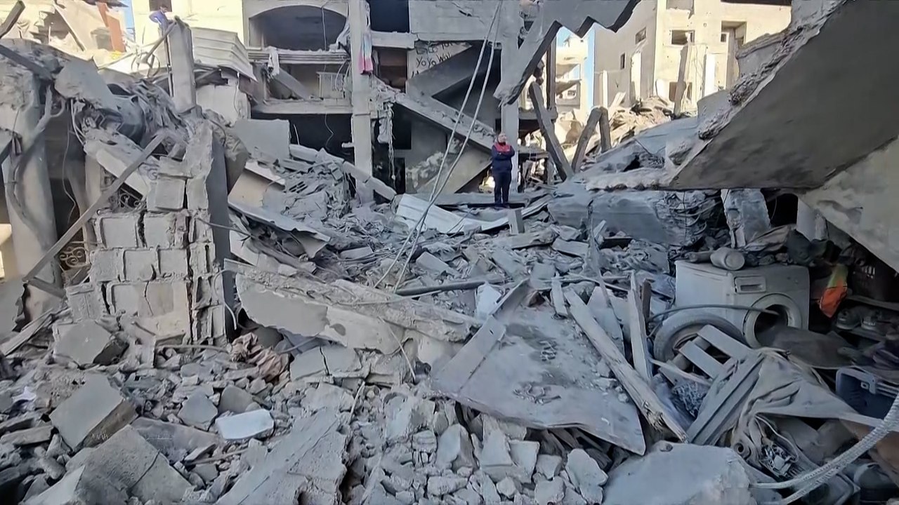 شهداء وجرحى في قصف إسرائيلي على مخيم جباليا بغزة