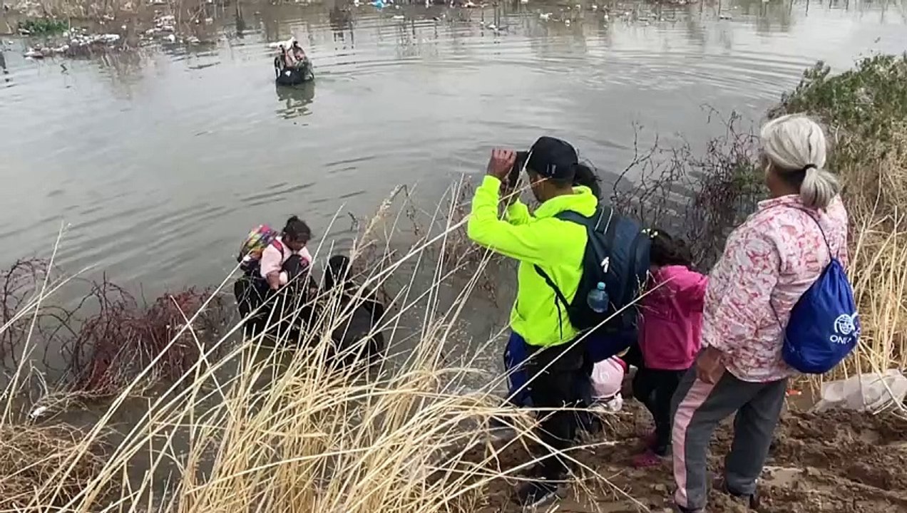 Suprema Corte dos EUA suspende temporariamente lei do Texas que permite detenção de migrantes