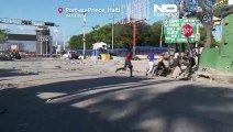 شاهد: فوضى تعم شوارع هايتي والعصابات المسلحة تحتل المدينة وتحاول السيطرة على المطار الرئيسي