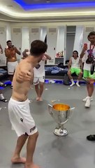 Trabzonspor’un soyunma odasında kolbastı: 10 yıl sonra kupa alınca böyle oldular