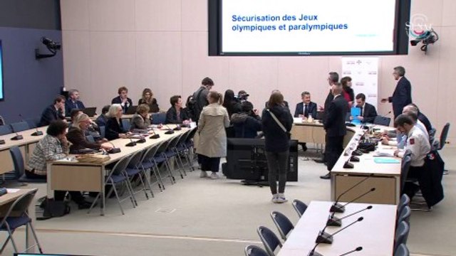 Sécurité des JO: suivez l'audition de Gérald Darmanin au Sénat
