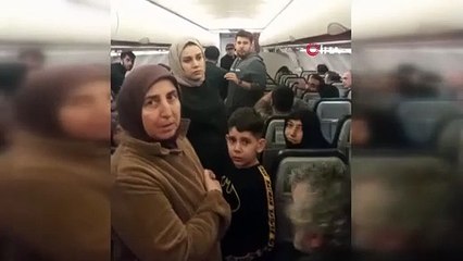 AnadoluJet uçağında panik: ’’Bu uçakla uçmak istemiyorum’’