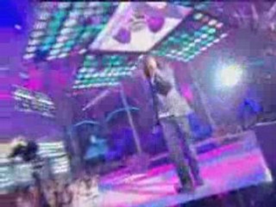 Thomas chante take me out a la nouvelle star