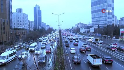 İmamoğlu'nun vatandaşlara layık gördüğü İstanbul! Trafik yine kilitlendi
