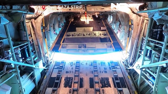 تصاویری از مشارکت ارتش اردن در امدادرسانی هوایی به ساکنان نوار غزه با همکاری آمریکا، فرانسه و مصر