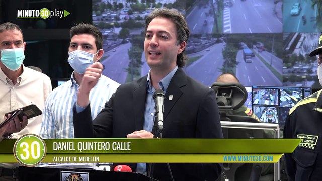 Si a Uribe le parece tan importante el Concejo, que se vuelva concejal. Daniel Quintero