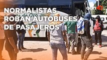 Normalistas robaron 10 autobuses para realizar bloqueos y un mitin