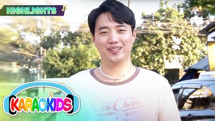 Ryan give gifts to some lucky servers at the eatery | Karaokids