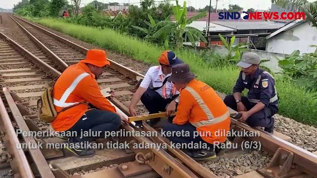 Persiapan Mudik Lebaran, PT KAI Inspeksi Jalur Kereta Cikampek-Cikarang Pakai Dresin