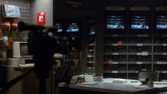 Les aventures d'un homme invisible Bande-annonce (RU)