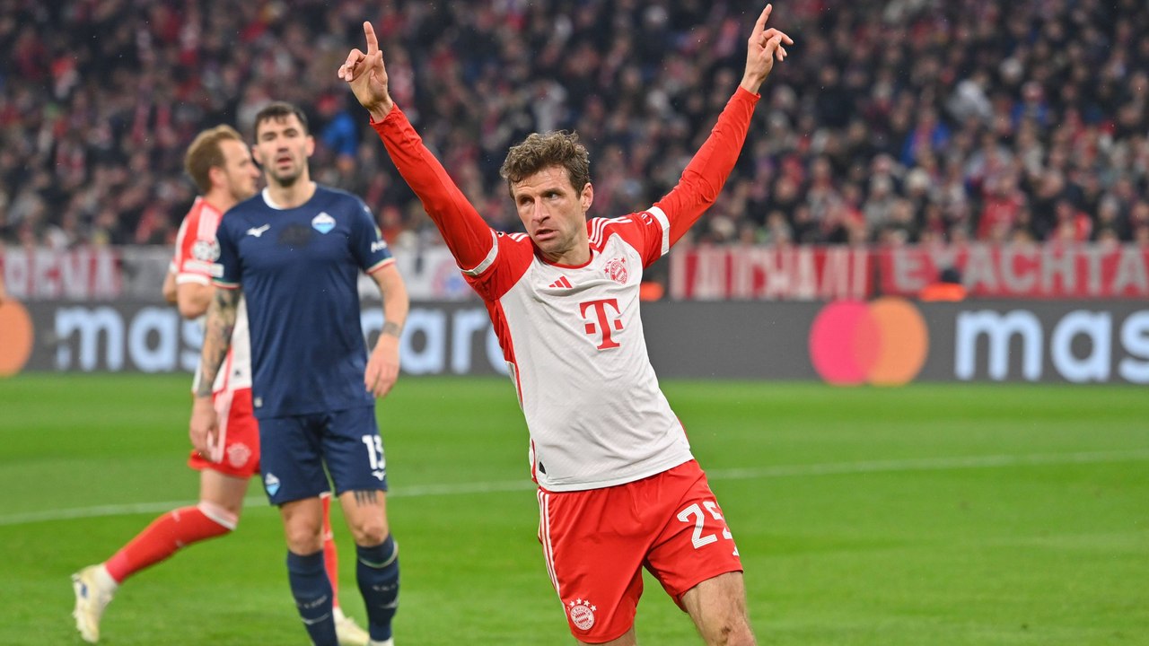 Müller scherzt: 'Und dann hab ich ihn dahin geschädelt'