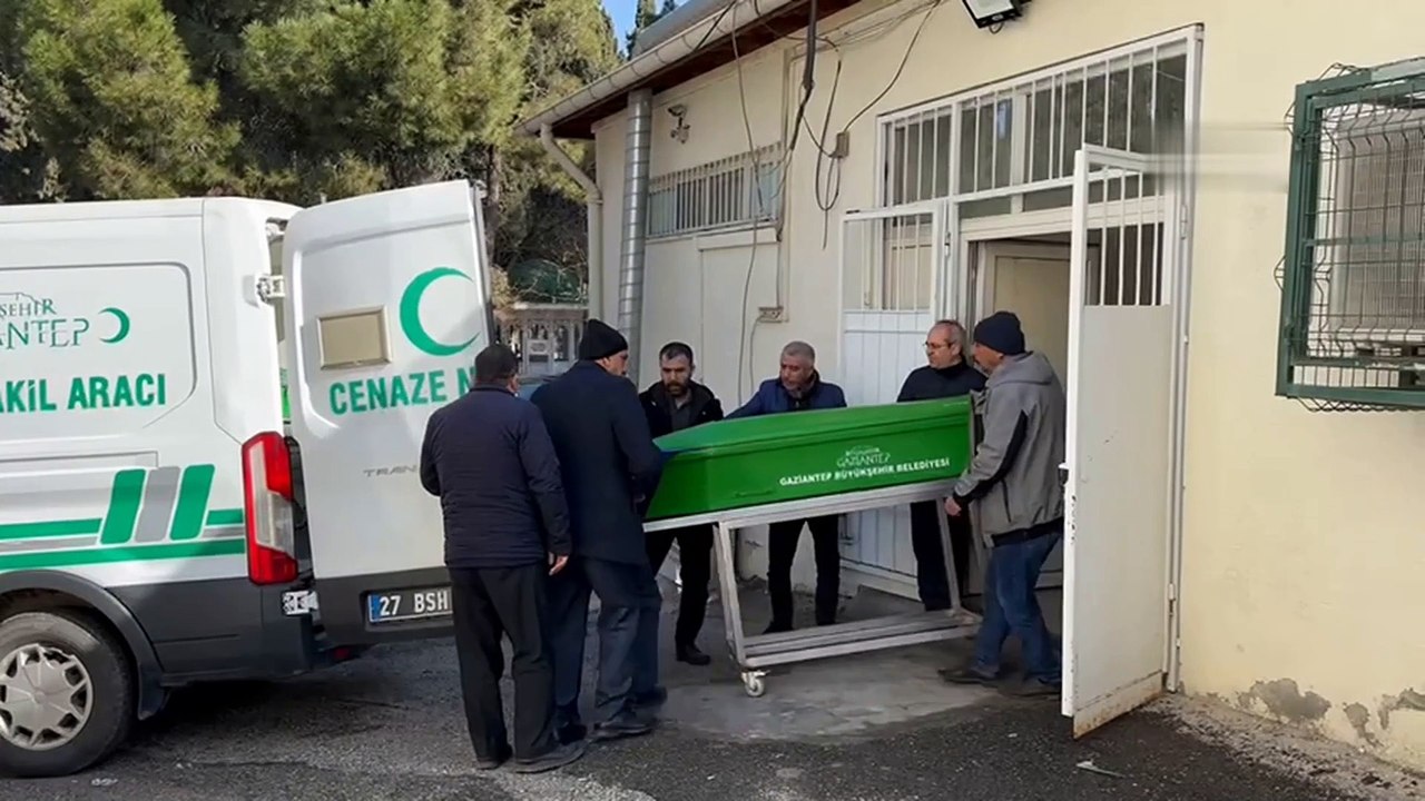 Direğe çarpan motosiklet sürücüsü hayatını kaybetti