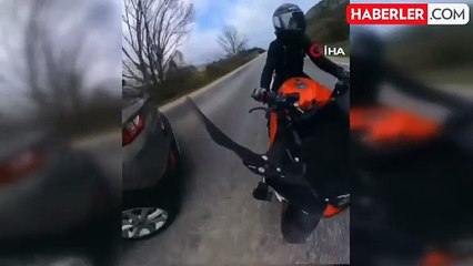 Motosiklet ile otomobilin karıştığı kaza aksiyon kamerasında