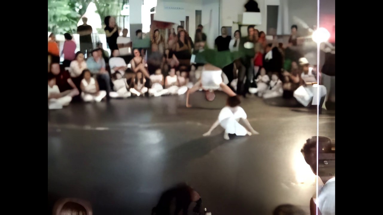 MESTRE ALEX SERRA JOGANDO CAPOEIRA NO BATIZADO DO MESTRE MICO PRETO NA ÉPOCA QUE ERA PROFESSOR 2005