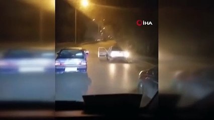 Sosyal medya akılları baştan alıyor! Trafikte rezalet görüntü