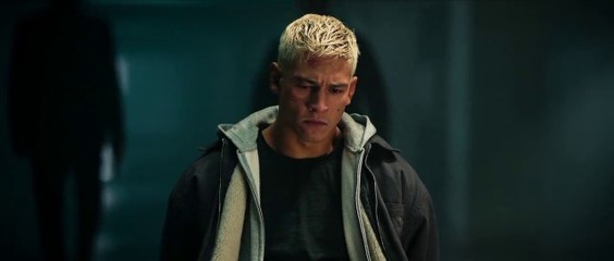 Sixty Minutes | Movie Clip - Parkour Fight Scene (Hindi)