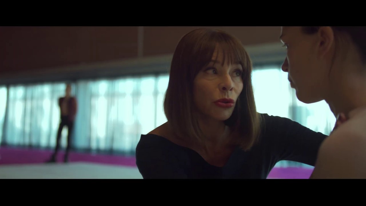 Caída libre - Tráiler oficial