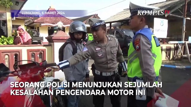 Begini Momen Pengendara Motor Buang Surat Tilang di Depan Polisi, dalam Operasi Keselamatan 2024