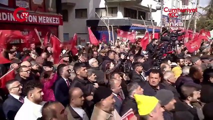 CHP lideri Özgür Özel Kemal Kılıçdaroğlu'na teşekkür etti_ Emekliler ikramiye alabiliyorsa...