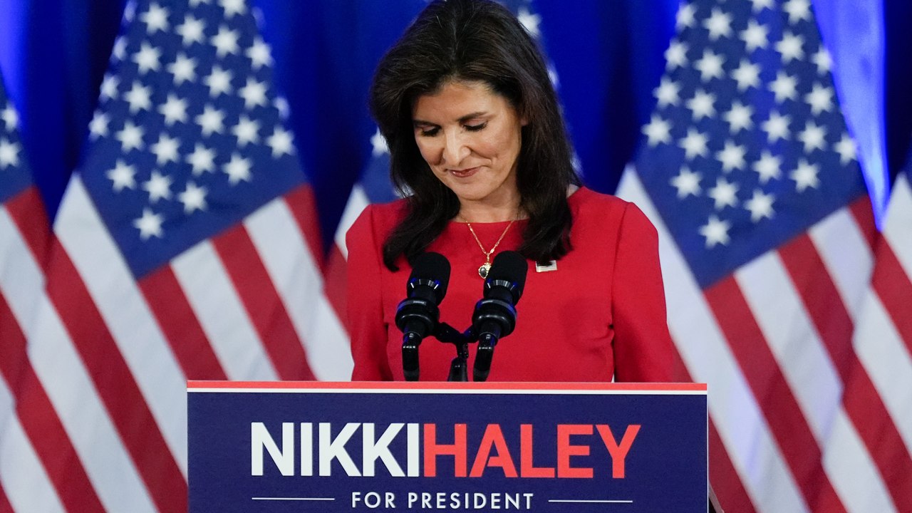 Nikki Haley abandona las primarias republicanas y deja libre el camino de Trump