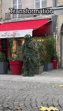 Prank Se déguiser en Arbre et faire peur au gens