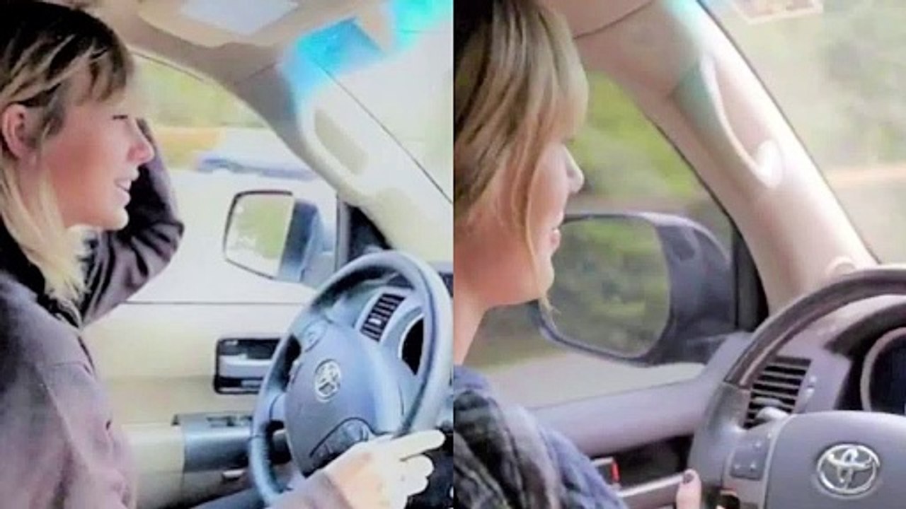 Taylor Swift Caught Singing Romantic Song For Travis Kelce During Driving Singapore