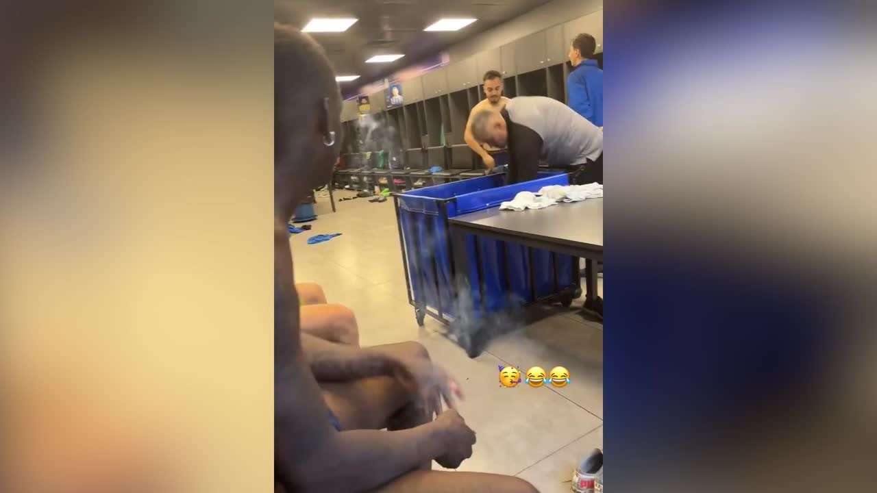 La última locura de Balotelli: tira por sorpres...