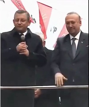 Özgür Özel'den Afyonkarahisar adayı Burcu Köksal’ın DEM Parti sözlerine düzeltme: Sürçülisan olmuş, kapılar tüm siyasi partilere açık