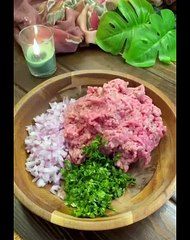 كرات اللحم بالصوص الأحمر