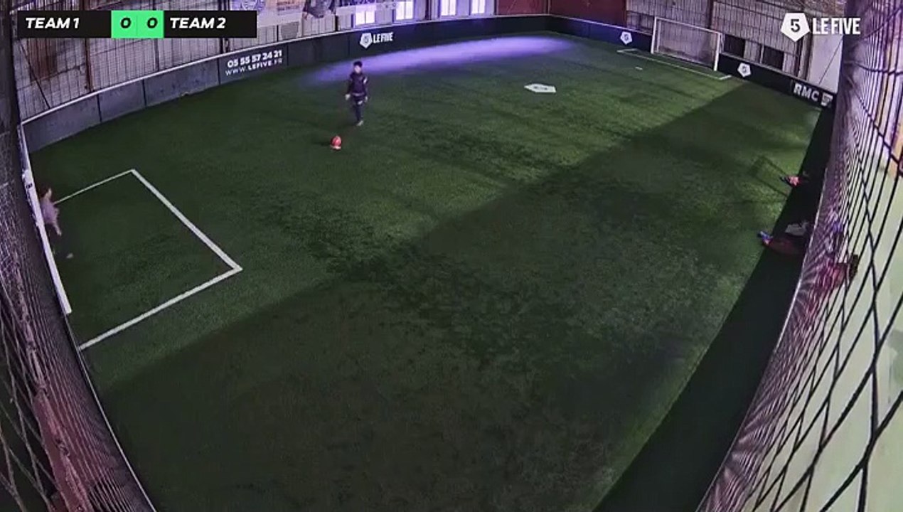 Sébastien 06/03 à 18:41 - Football Terrain 3 (LeFive Limoges)