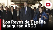 Los Reyes rinden homenaje a Juana de Aizpuru en la inauguración de ARCO