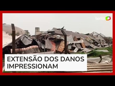 Tornado atinge Cascavel (PR) e deixa enorme rastro de destruição