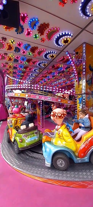 Fête Foraine   Foire des Rameaux de Grenoble 2023  #france #2023 #grenoble #foire #ambiance  (6)