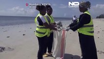 إعادة تدوير نفايات بلاستيكية إلى أثاث مدرسي في كينيا