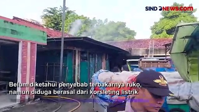 Diduga Korsleting Listrik, 3 Ruko di Kawasan PIK Penggilingan Ludes Terbakar