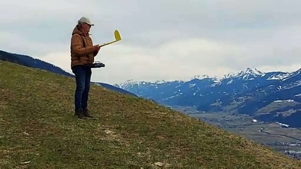 Wood wipe midi, Hangflug Nurflügel bei Föhn