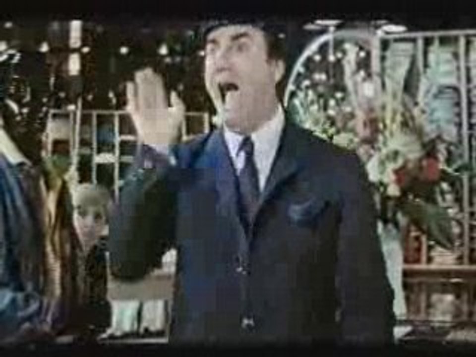 Aldo Maccione -  "la classe"