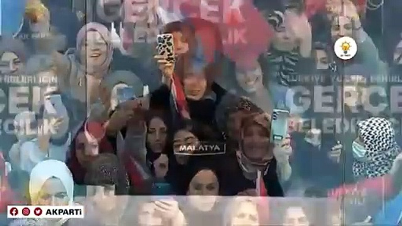 Erdoğan miting sırasında kızdı: Ya tamam ver ver, onlar benim memurlarım ver