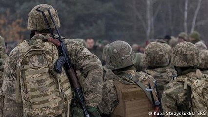 Ukraine takes new approach to remedy soldiers shortage