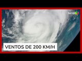 Furacão Idalia chega à Flórida com ventos de 200 km/h, causa mortes e destruição